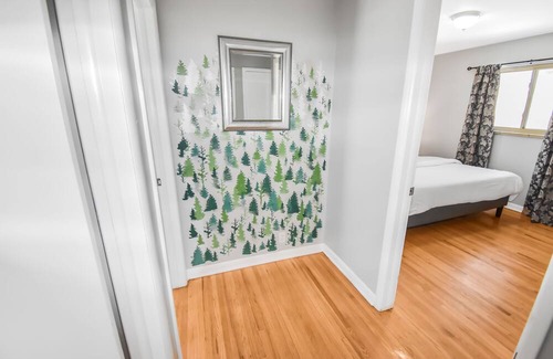North Park Hill House | Enchanting Forest Retreat: 5 Bedrooms with King Beds & Fire Pit
