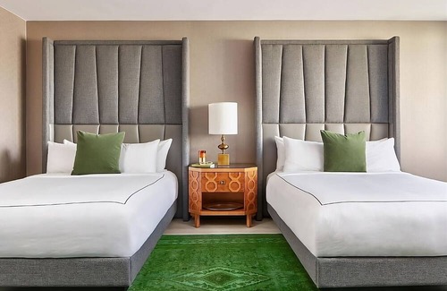 Logan Circle House | 2 Standard Two Queens at Viceroy Washington DC, Bring Your Pets, Onsite Pool!