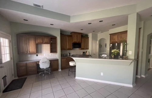 Nassau Bay House | Serene and luxurious one bed townhome in beautiful Nassau Bay