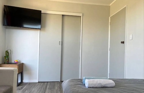 Kawaha Point House | Sweet Studio 6A Chapman Place