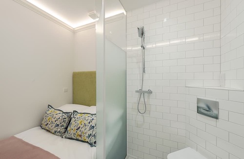 Campden Apartment | Tiny Kensington Studio, 5 mins to Kensington Palace & 10 mins to Portobello Rd