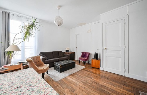 Quartier de la Monnaie Apartment | Trendy Saint Germain des Pres
