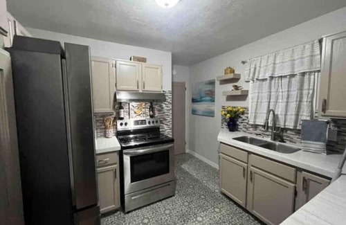 Nampa House | Serendipity Sunnyside Up, Family and Pet Friendly
