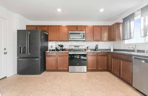 Aurora House | Rocky Mountain Retreat Oasis on Orleans St #41955