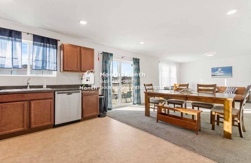 Aurora House | Rocky Mountain Retreat Oasis on Orleans St #41955