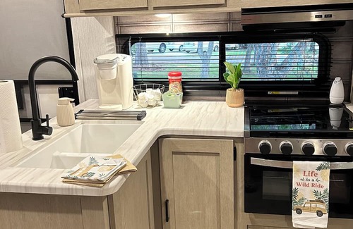 Flowood RV Rental | Forest River Wildwood