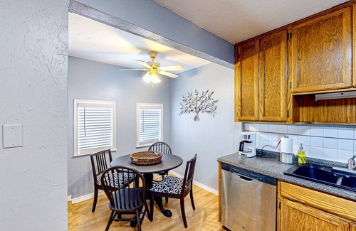 Midwest City House | Dog-friendly home bordered by a park with open layout, W/D, internet, & AC