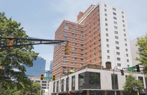 Midtown Apartment | Centrally Located Midtown Apartment