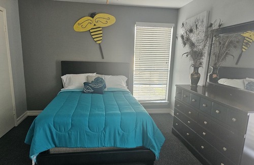 Galveston Condo | Beachy, Island getaway condo!