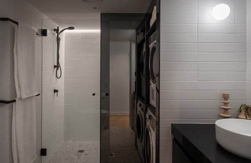 Teneriffe Apartment | Luxury Riverside Woolstore Apartment