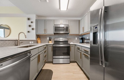 Panama City Beach Condo | Calypso TW 3 - 1705 Beach View/Sleeps 6/Hi Clean Standards/Beach Chairs/Wifi