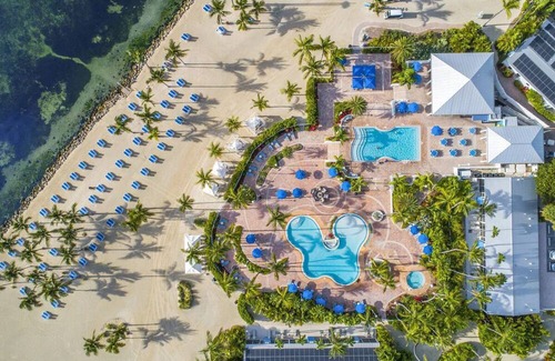 Upper Matecumbe Key House | Excellent Choice! Beachfront Location, Outdoor Pool, Free Parking, Pet-friendly!