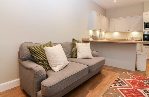 Haddington Cottage | 8 BARNEY MAINS COTTAGE, pet friendly, with open fire in Haddington