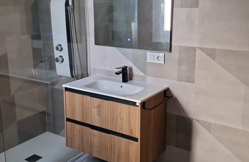 Almerimar House | Holiday Home 'Apartamento Gaviota 7' with Shared Terrace, Wi-Fi and Air Conditioning
