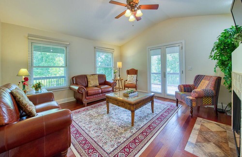 Waynesville House | Relax at Arabian Ridge - Waynesville, Canton