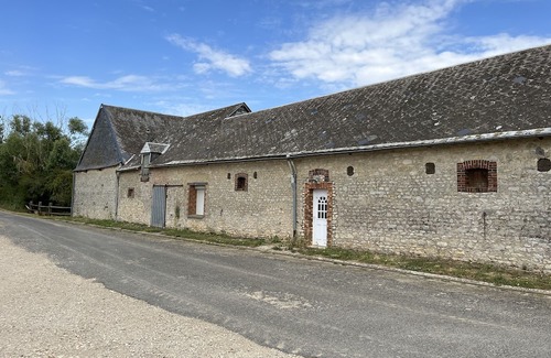 Beauvilliers Apartment | Studio Indépendant au Calme à la Campagne Avec nos 4 Ânes sur le Pâturage