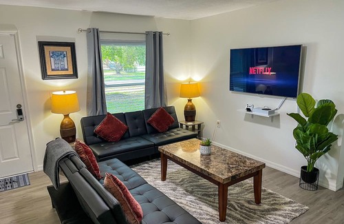 St. Cloud House | Whisler Hideaway Home Near Orlando and Theme Parks