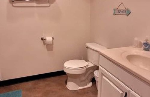 Northeastern Michigan House | The MOTEL ROOM - #12