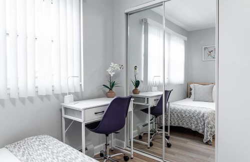 Elmwood Park Condo | Modern Apartment by MILA Home ,Close to O'Hare, 2BR, Free Parking, Self Check In