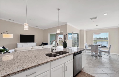 Punta Gorda Condo | 🥇 Lovely 2bd condo with lanai overlooking golf course (CH1060)