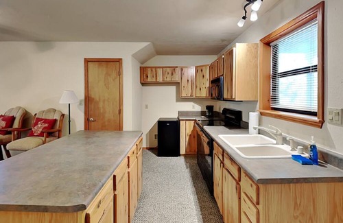 Ruidoso House | Summit View Lodge | Spacious Home + Game Room & Mountain Views