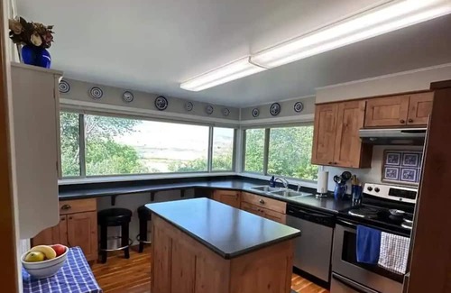 Whitehall Apartment | Pipestone Lodge