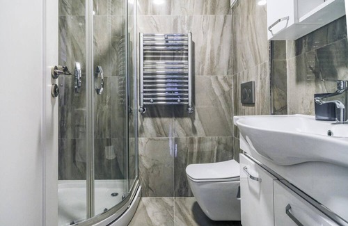 Bakırkoy Apartment | Cozy Flat 10 min to Aqua Florya Mall in Bakirkoy