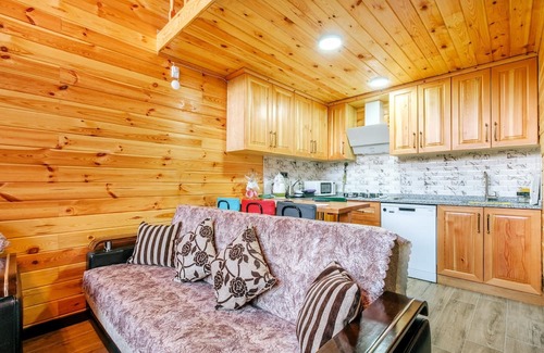 Sapanca House | Private Bungalow Villa w Pool, Garden in Sapanca