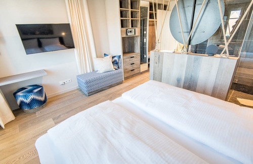List House | Ein Privater Aufzug im Haus, Meerblick, Tiefgarage - Selbstverständlich!