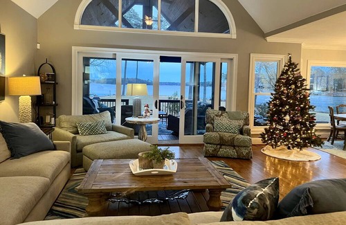 Chapin House | Paradise Point Lake Murray Private Boat Ramp