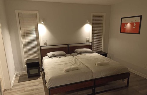 Winnipeg House | Tidy new townhouse, 3bdrm, 2 bthrm, balcony, attached garage. Close to Center