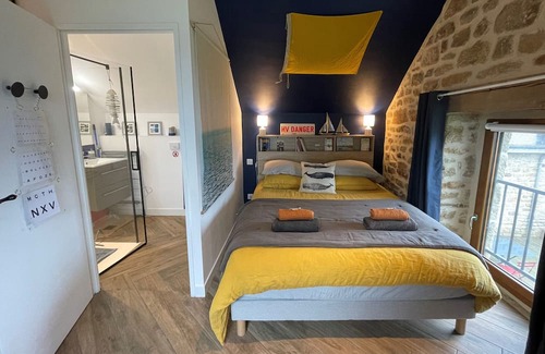 Ploemel Cottage | Cottage "Gîtes d'Izel N°2" with Private Garden & Wi-Fi