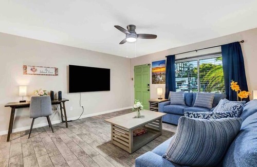 Bayshore Gardens House | Tropical Paradise for 8!