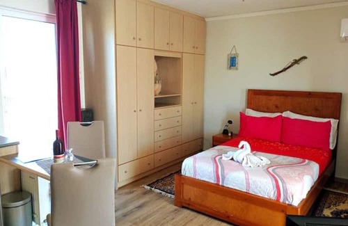 Papagou-Holargos Condo | Loft condo, great view! Next to metro station