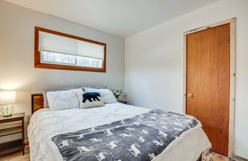 Tomahawk Cottage | Waterfront Cottage on Somo River: Fish & Kayak!