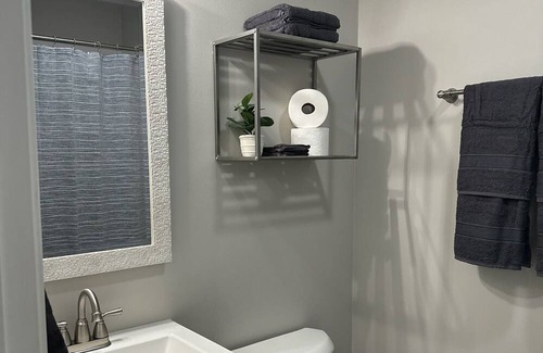 Westfield House | 4BR/2bath