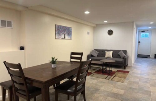 McGinley Square House | V4 please contact host before booking This is private room, not entire place