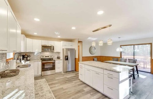 Morganton House | Secluded Big Horn Hideaway