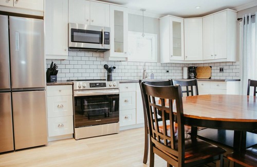 Timiskaming District House | The Miner's Den - NEW 4BED Executive Home