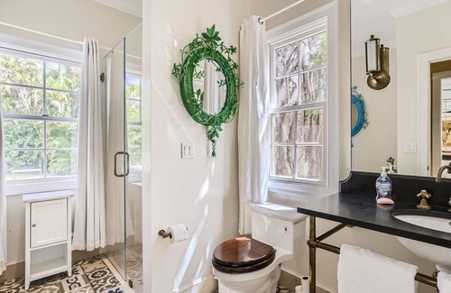 Palm Beach - West Palm Beach House | Fatio desigend 5 bd/6.5 ba Estate | Private Pool | Beach acccess | Quiet North End
