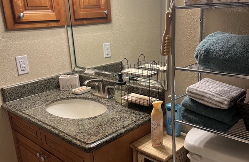 Benbrook House | Cozy townhome conveniently located to ALL!
