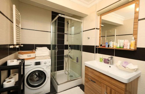 Sisli Apartment | Modern Cozy Flat with Central Location in Sisli