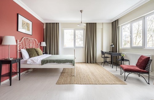 Bostanci Apartment | Missafir Modern Flat with Balcony on Bagdat Street