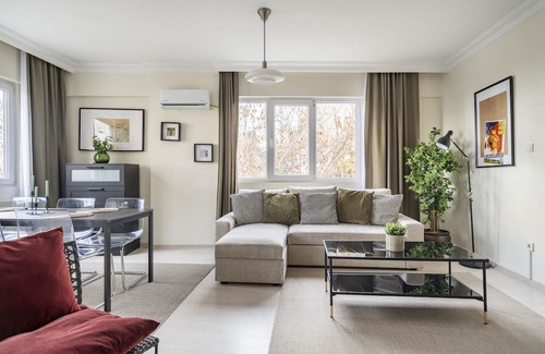 Bostanci Apartment | Missafir Modern Flat with Balcony on Bagdat Street