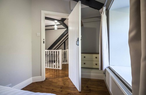 Penally House | Barn Conversion - Hot Tub - Penally - Tenby