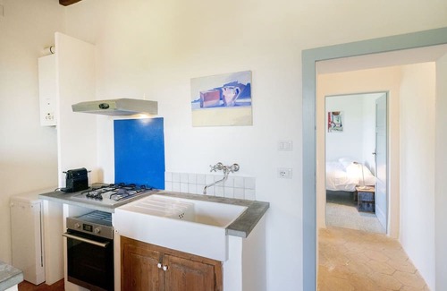 Vernazzano Basso Villa | Lovely apartment in villa with pool, WIFI, TV, patio, pets allowed and parking, close to Cortona