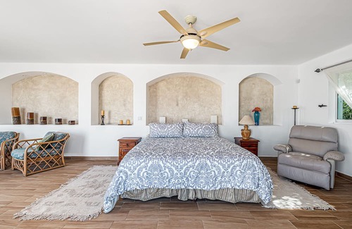 Juarez House | Spectacular 3BR Home with Pool, Jacuzzi & Views of Lands End - 5 Mins from Downtown!