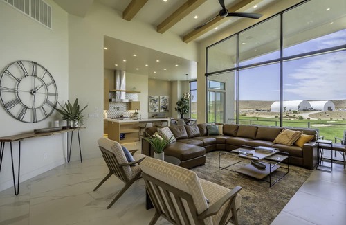 Hurricane House | Live Luxurious at Zion's Desert