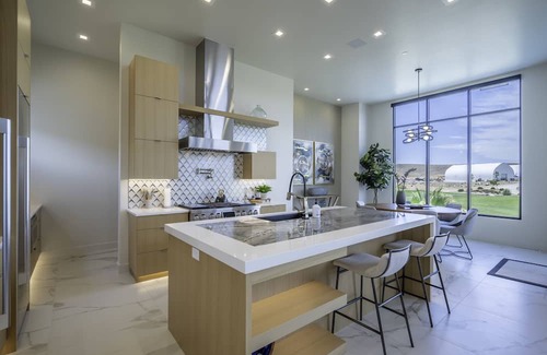 Hurricane House | Live Luxurious at Zion's Desert