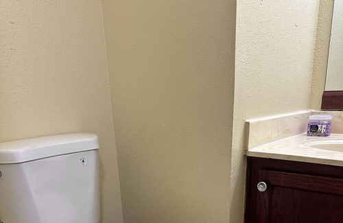 Greater Fondren Southwest House | Cozy 4/20 friendly1 bedroom one bath available in townhome with all essentials!